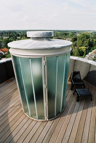 Illustration for article titled Water Tower Apartment Looks Great Inside, Misses Fiery Magical Eye on Top
